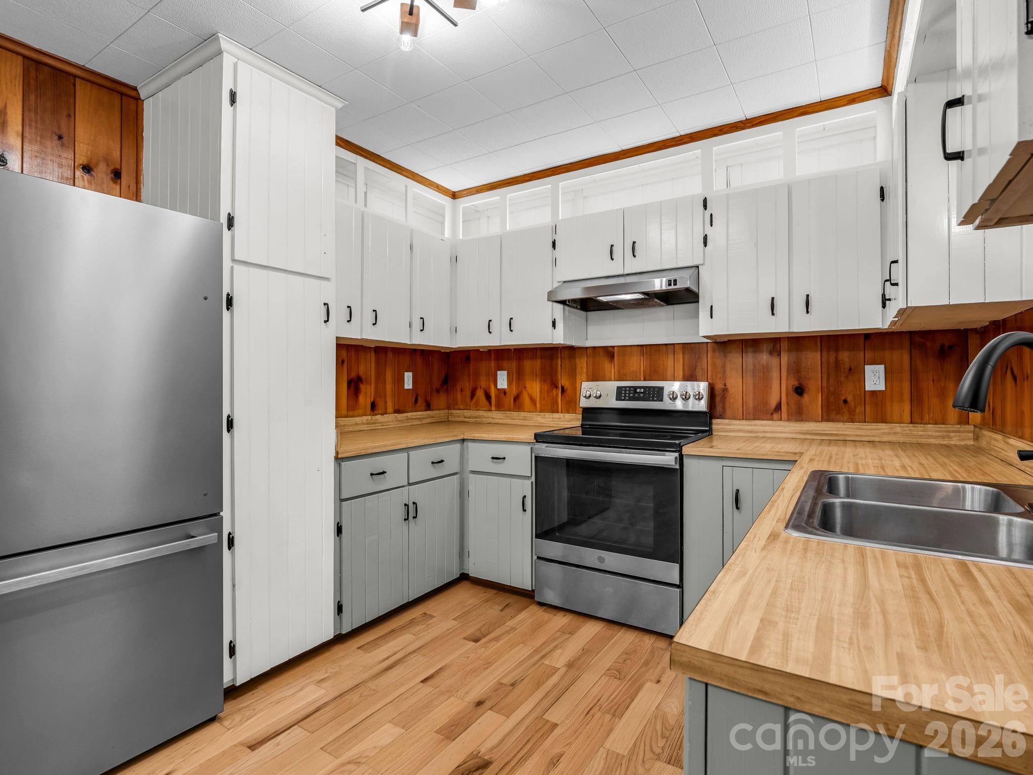 Single Family Residence at 670 Cedar Creek Road, Lake Lure, photo 26 of 46