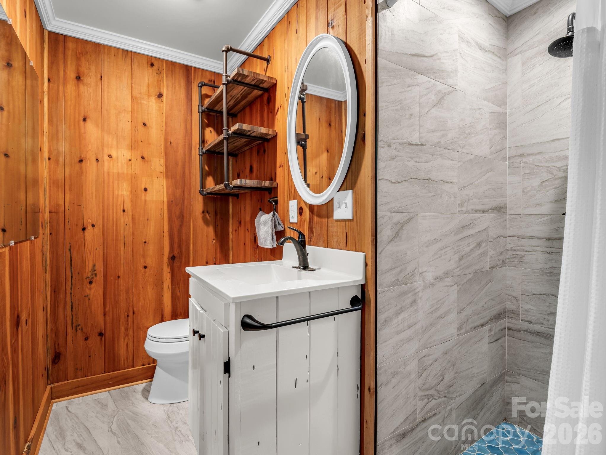 Primary bathroom on main - 670 Cedar Creek Road, Lake Lure