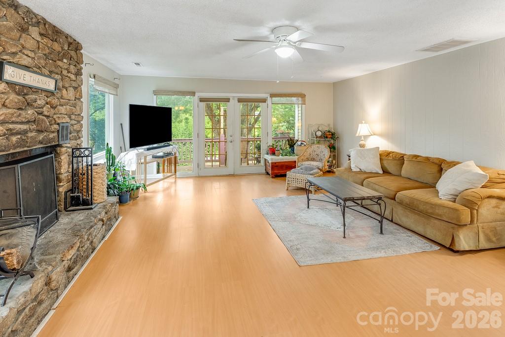 Single Family Residence at 3 Odie Lane, Candler, photo 8 of 43