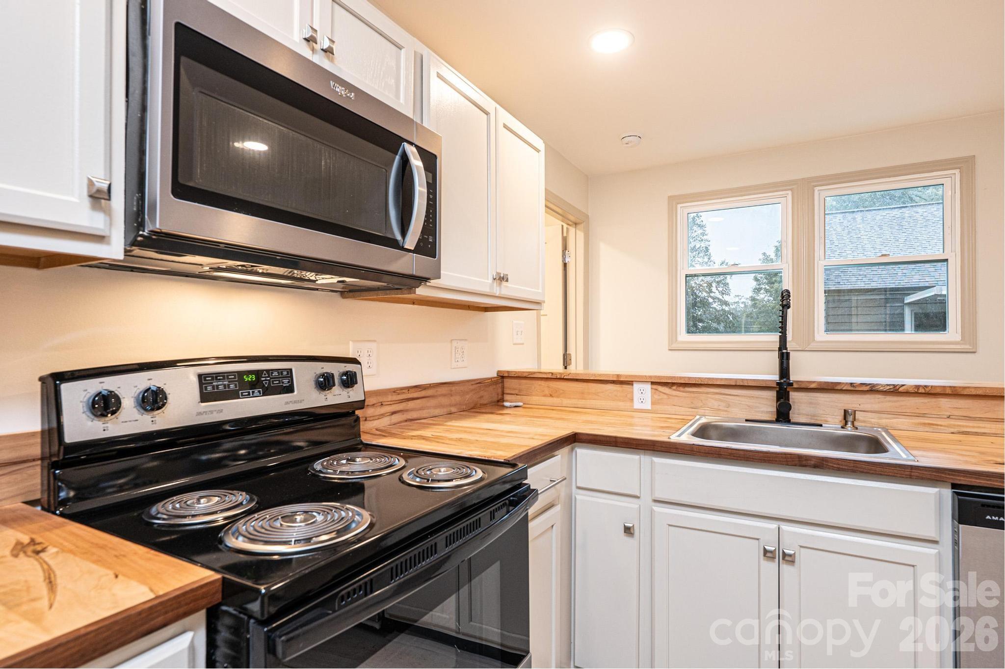 Duplex at 526 Kentwood Street SW, Lenoir, photo 38 of 46