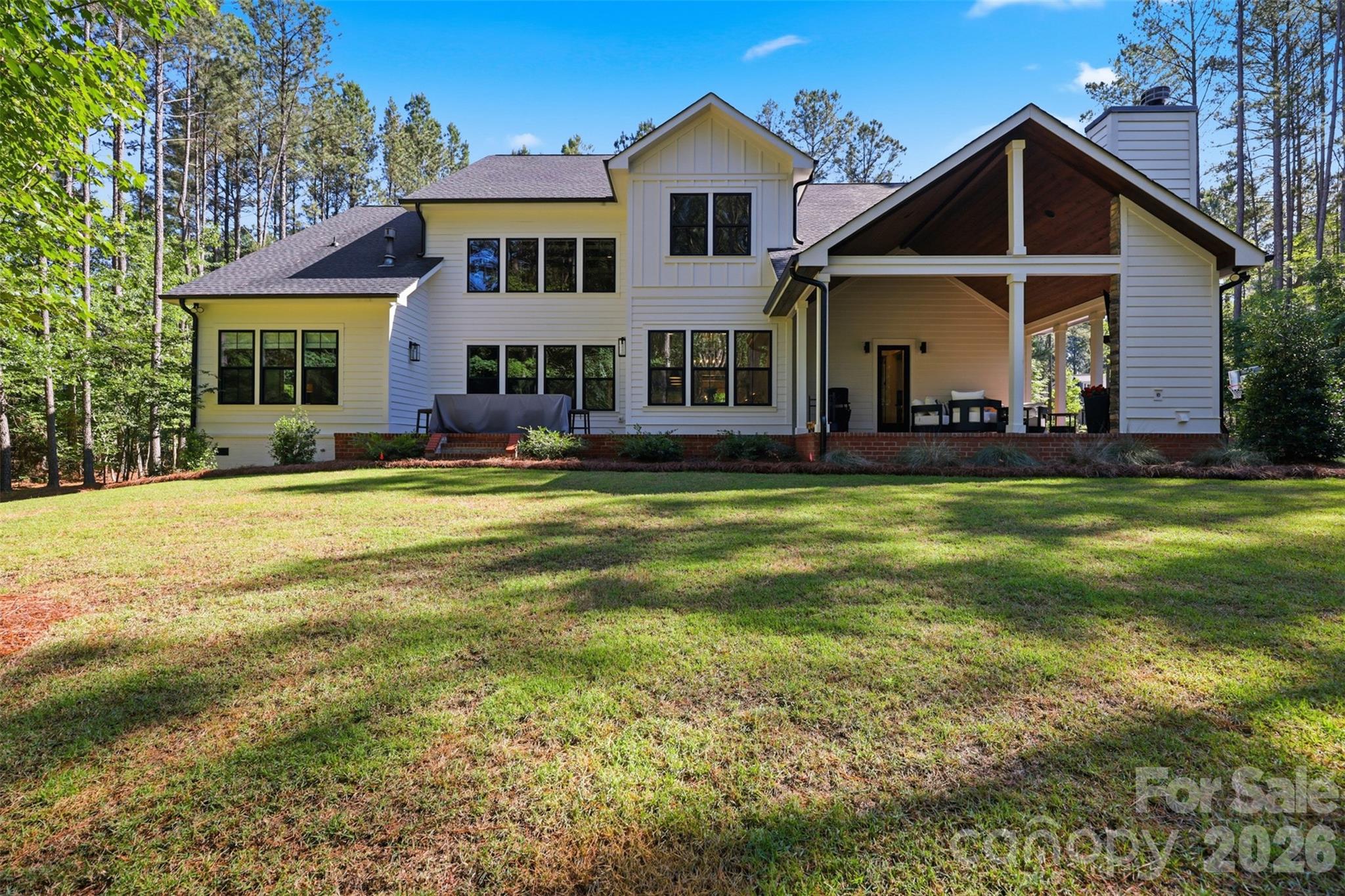 Single Family Residence at 116 Silver Falls Drive, Troutman, photo 11 of 34