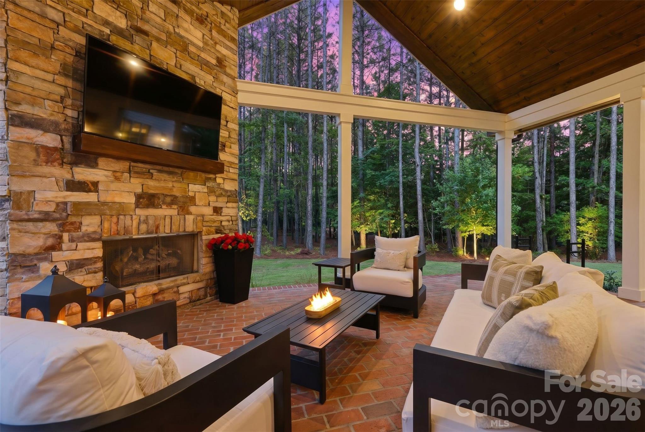 Single Family Residence at 116 Silver Falls Drive, Troutman, photo 13 of 34