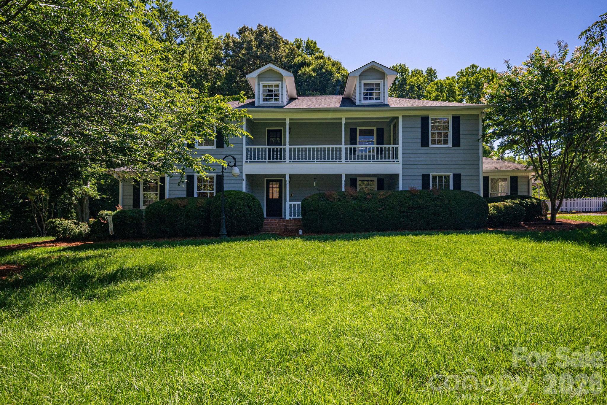 Single Family Residence at 2302 Lowell Bethesda Road, Gastonia, photo 2 of 48