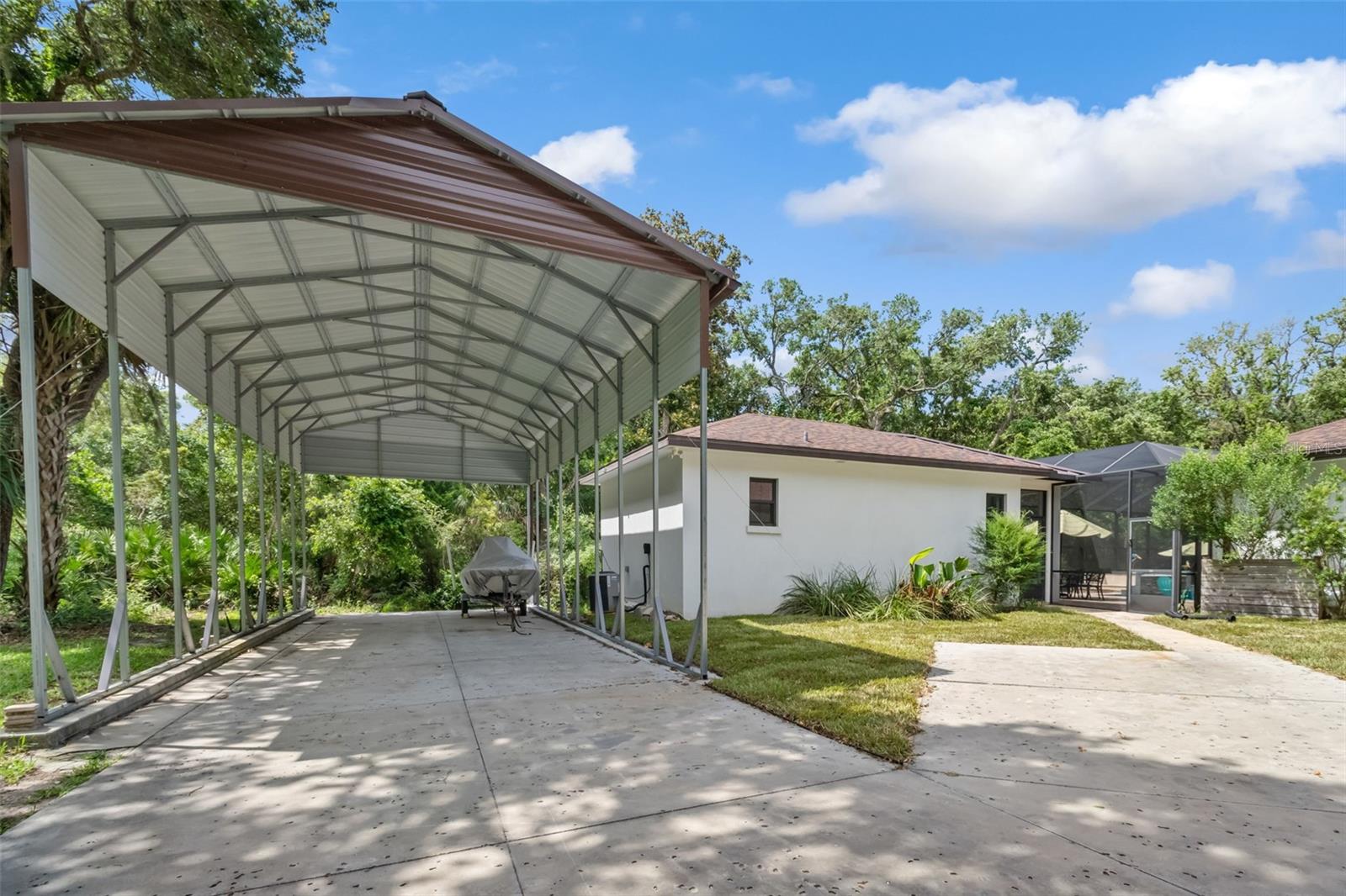 Additional parking room for your boat or RV. - 14 MERIDIAN HOME LN, PALM COAST