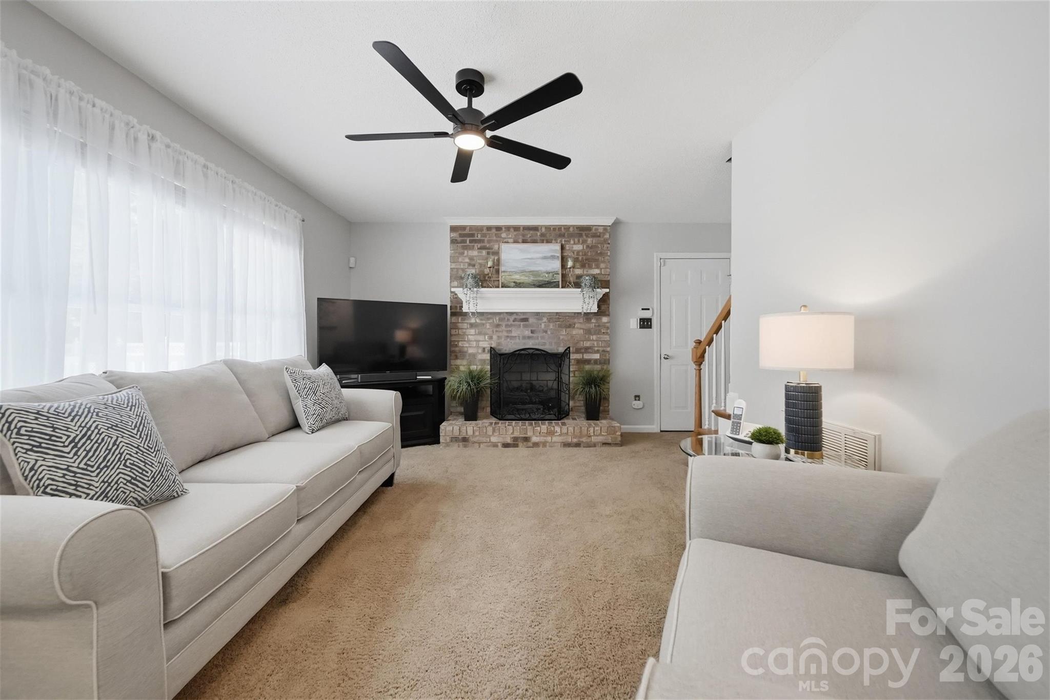 Single Family Residence at 1948 Twin Ponds Drive, Hickory, photo 6 of 48