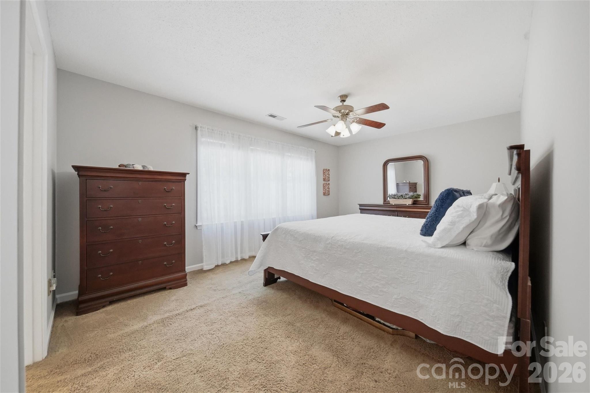 Single Family Residence at 1948 Twin Ponds Drive, Hickory, photo 21 of 48