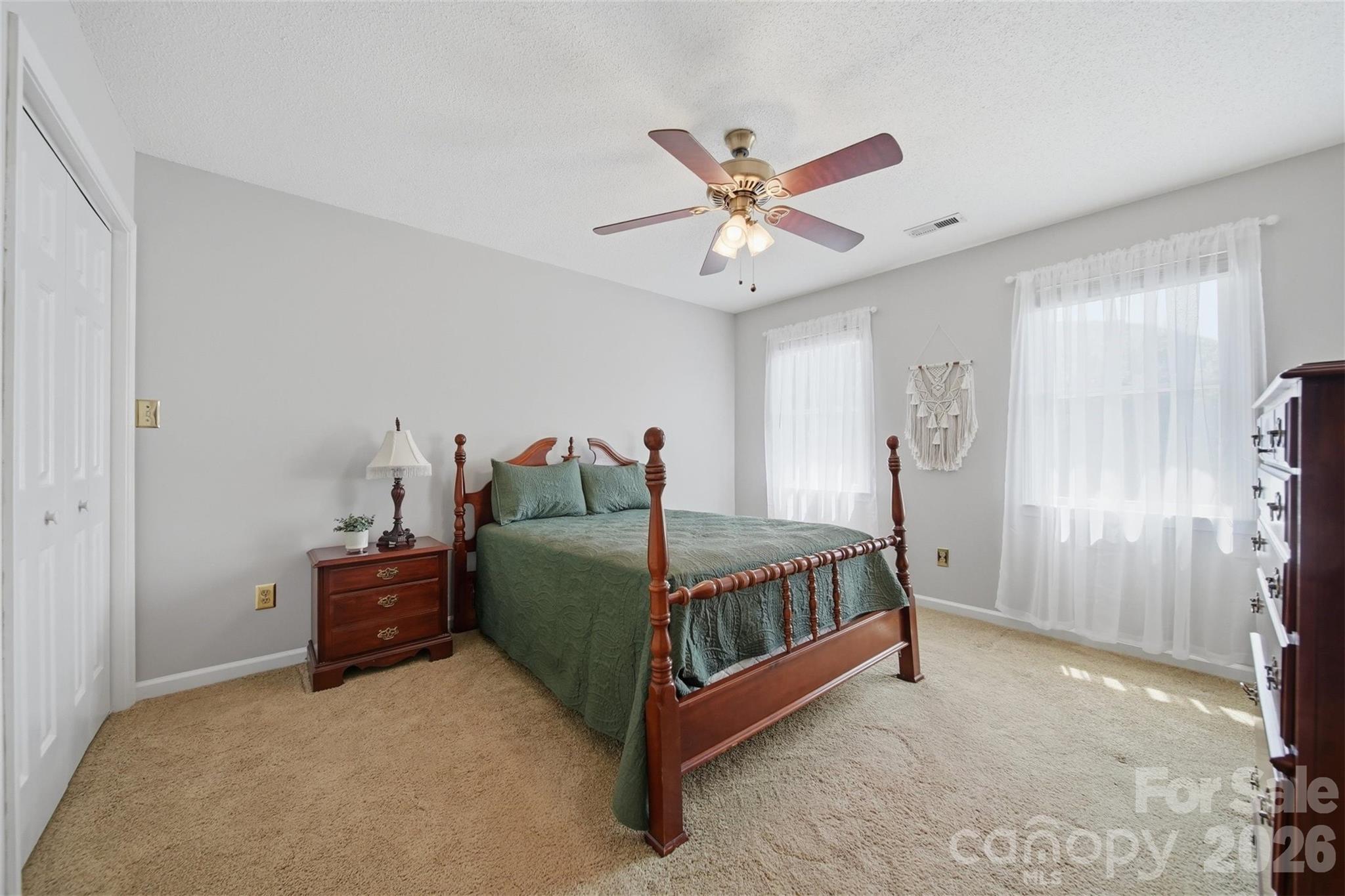 Single Family Residence at 1948 Twin Ponds Drive, Hickory, photo 25 of 48