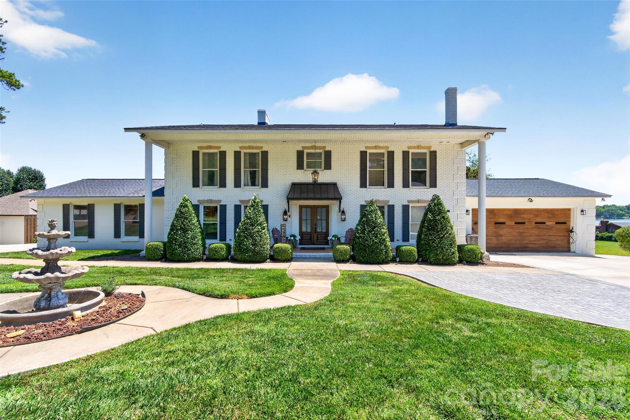 Main house front - 615 Kenway Loop, Mooresville