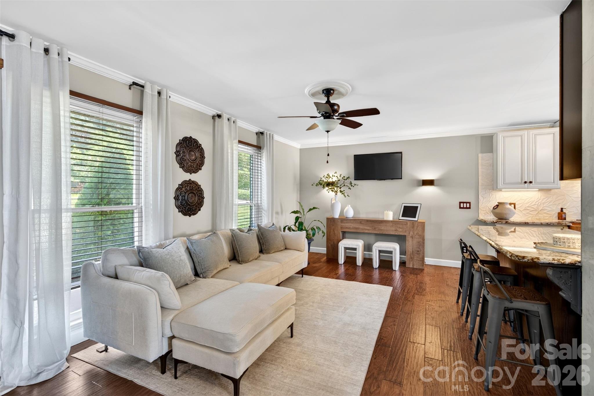 living area main floor - 615 Kenway Loop, Mooresville