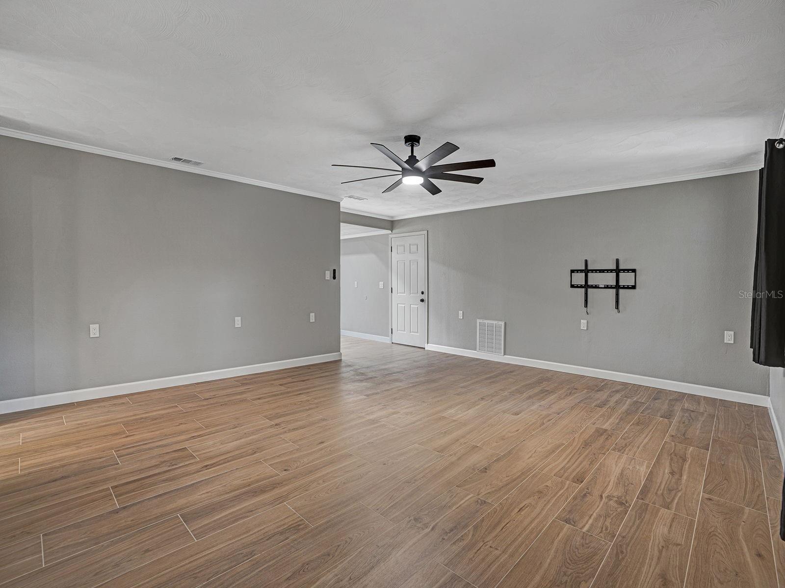 Single Family Residence at 8310 LIMAN DR, NEW PORT RICHEY, photo 4 of 59