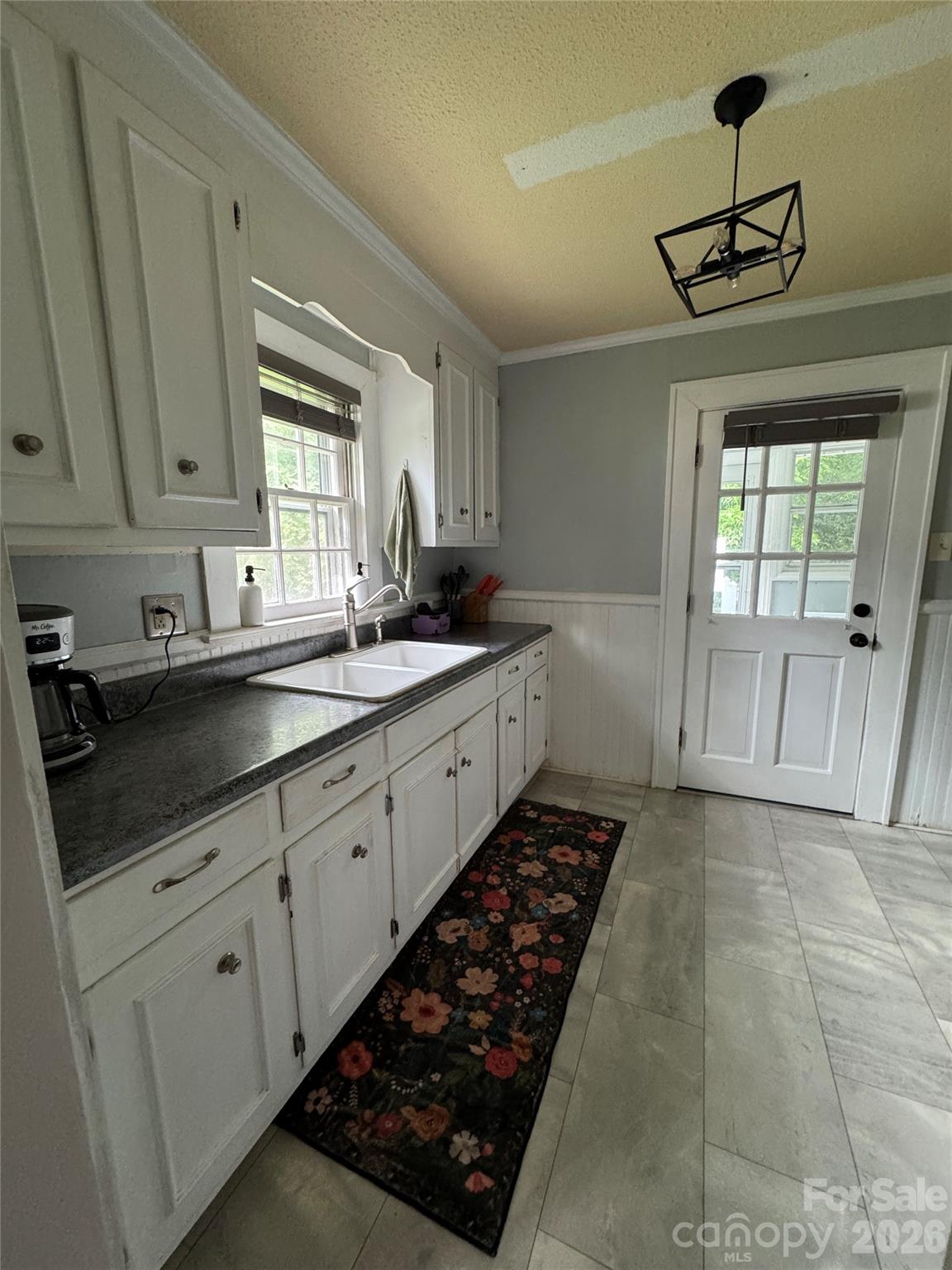 Single Family Residence at 204 E Hargrave Street, Wadesboro, photo 6 of 20