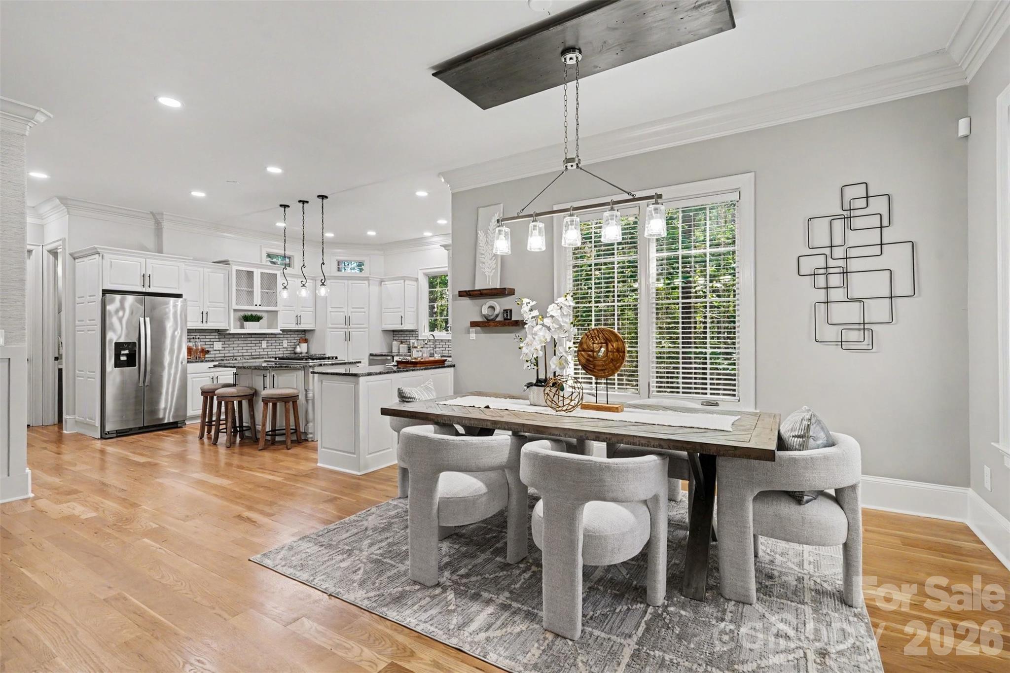 Bright Breakfast Area - 5129 Watermead Lane, Belmont