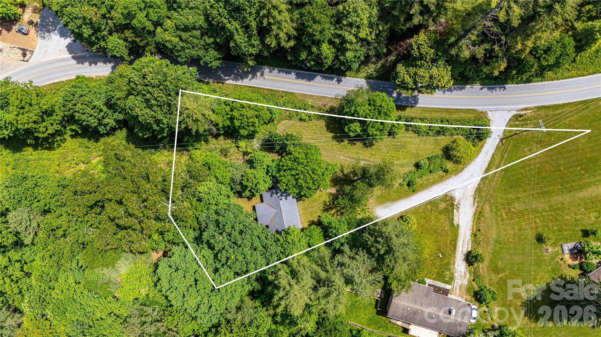 Single Family Residence at 2603 Kim Miller Road, Lake Toxaway, photo 5 of 33