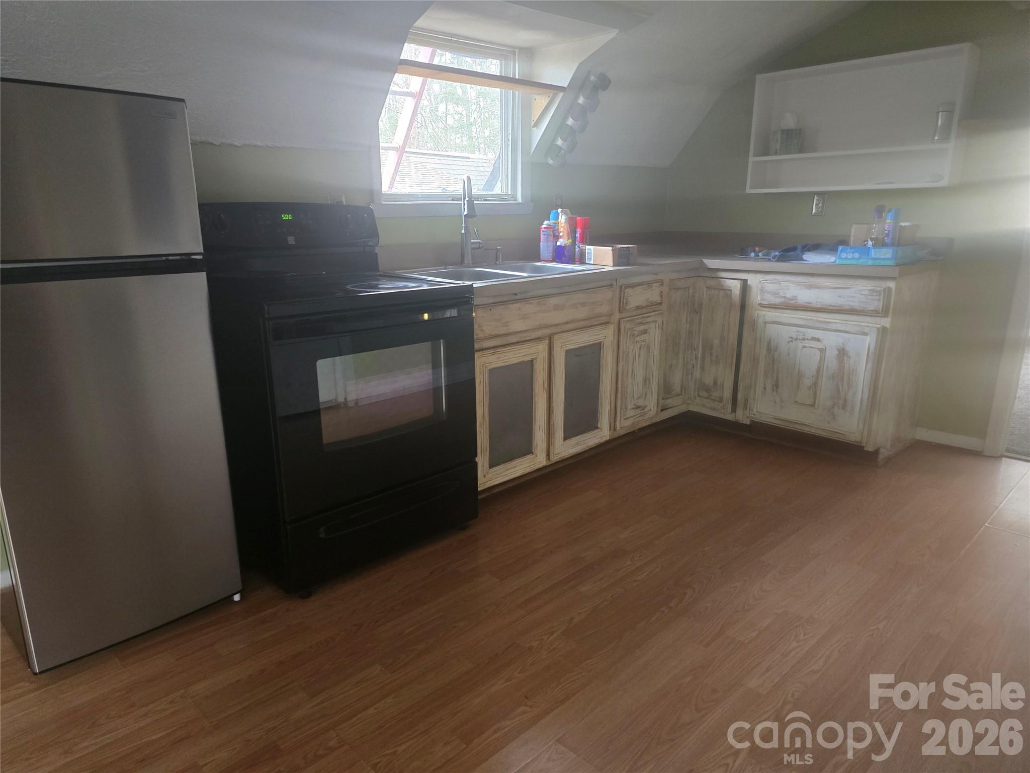upstairs Unit Kitchen - 1480 Davis Mountain Road, Hendersonville
