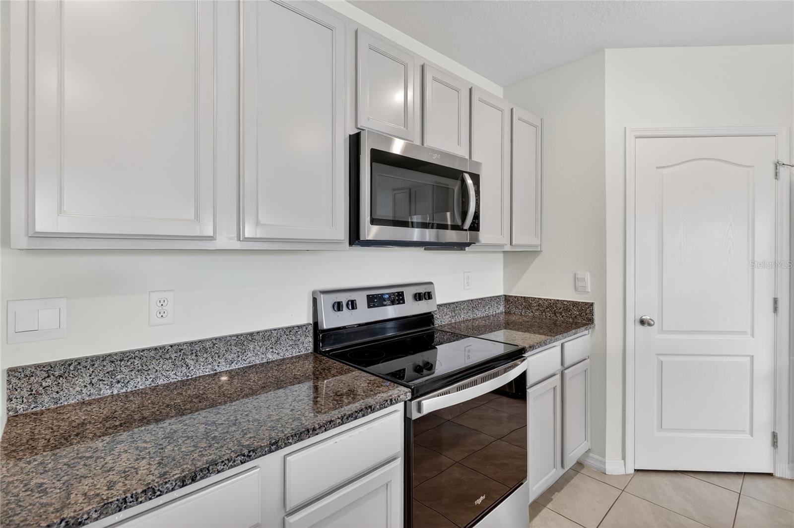 Single Family Residence at 995 BROOKLET DR, DAVENPORT, photo 23 of 70