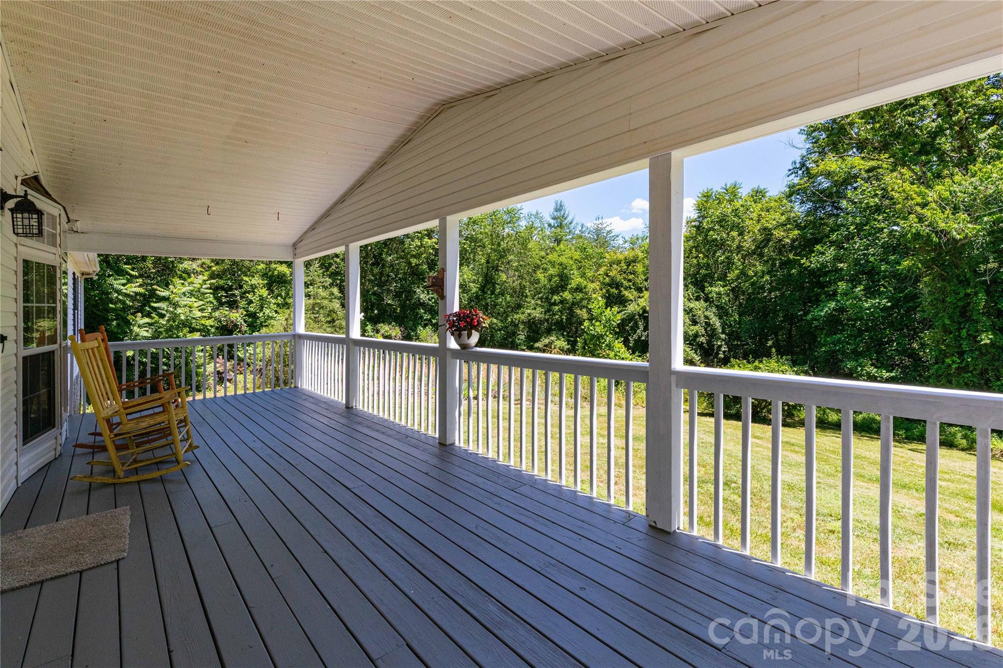 Single Family Residence at 25 Sienna Drive, Asheville, photo 6 of 28