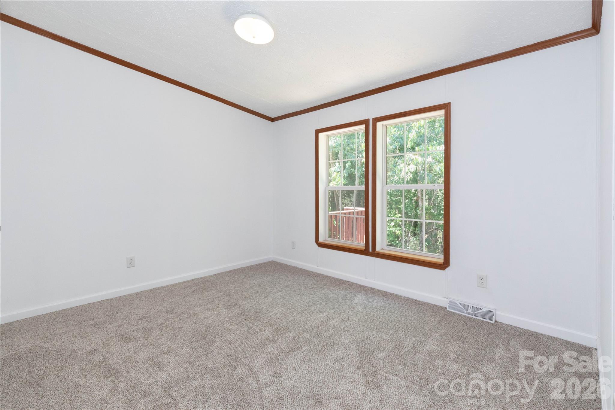 Single Family Residence at 25 Sienna Drive, Asheville, photo 9 of 28
