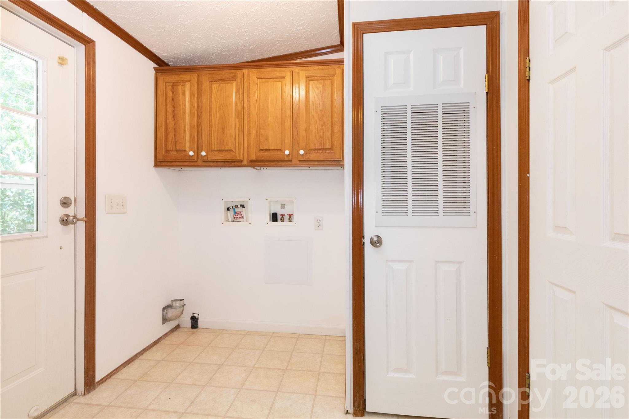 Single Family Residence at 25 Sienna Drive, Asheville, photo 15 of 28