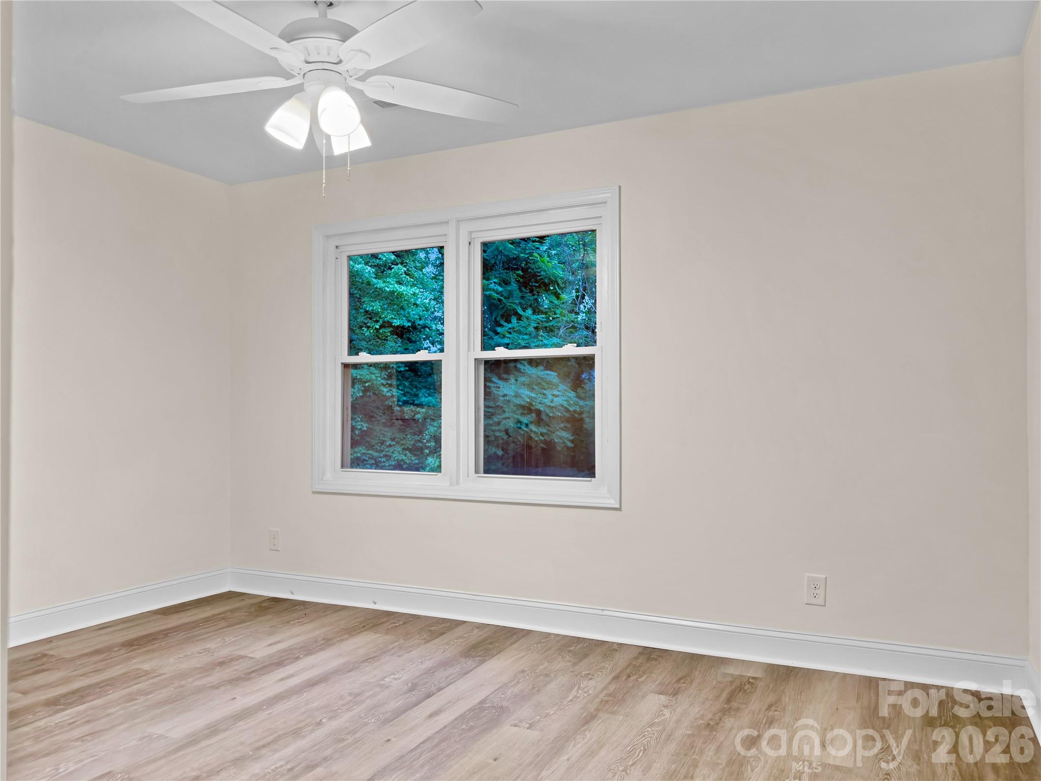Single Family Residence at 218 Palmer Street NW, Lenoir, photo 6 of 23