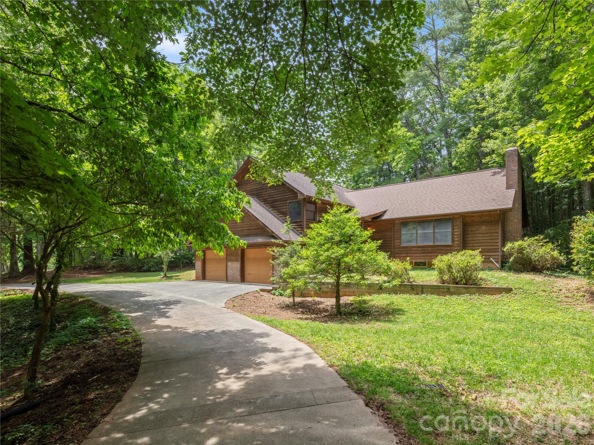 Single Family Residence at 11 Tree Top Drive, Arden, photo 3 of 44