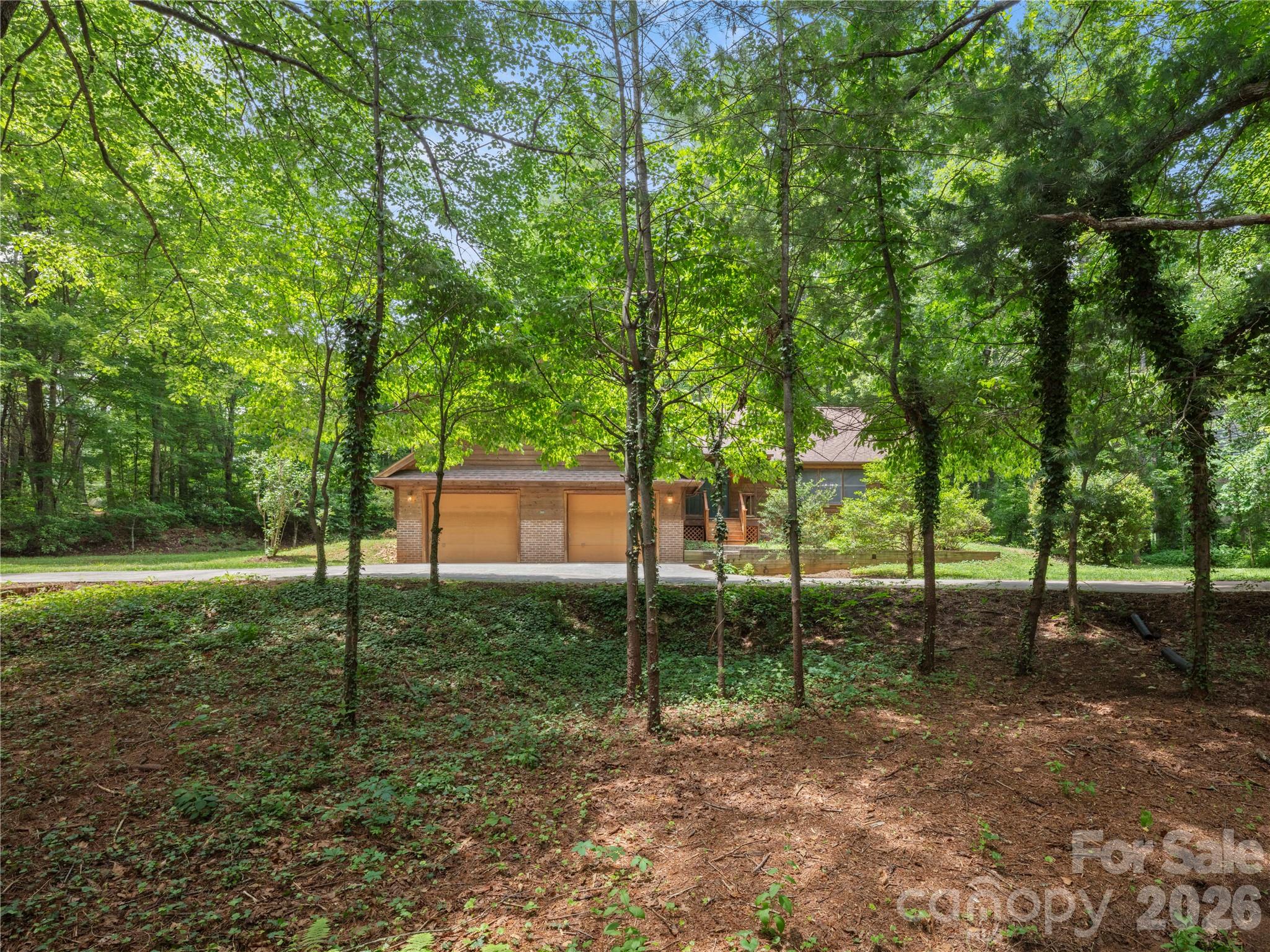 Single Family Residence at 11 Tree Top Drive, Arden, photo 6 of 44