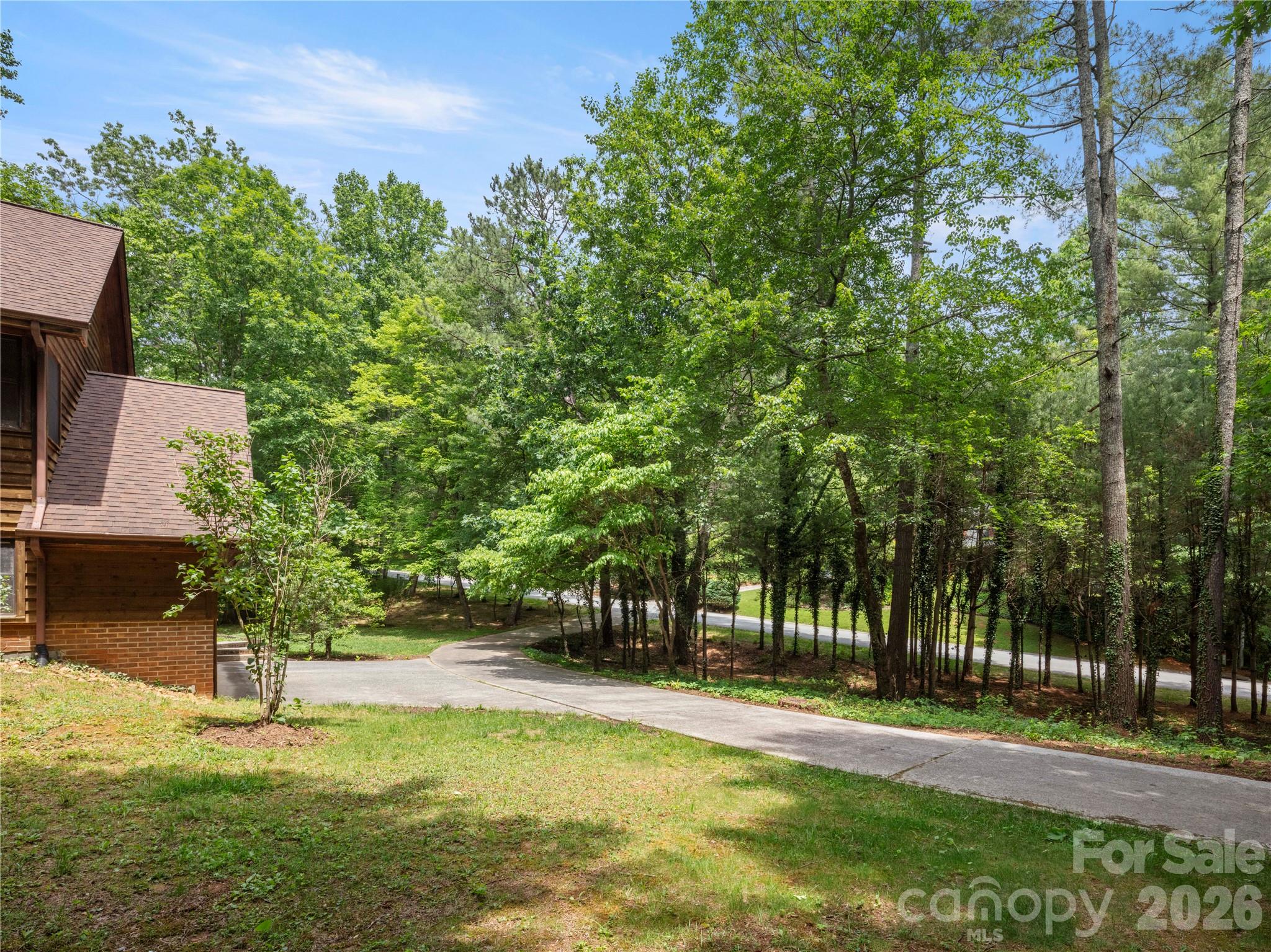 Single Family Residence at 11 Tree Top Drive, Arden, photo 8 of 44