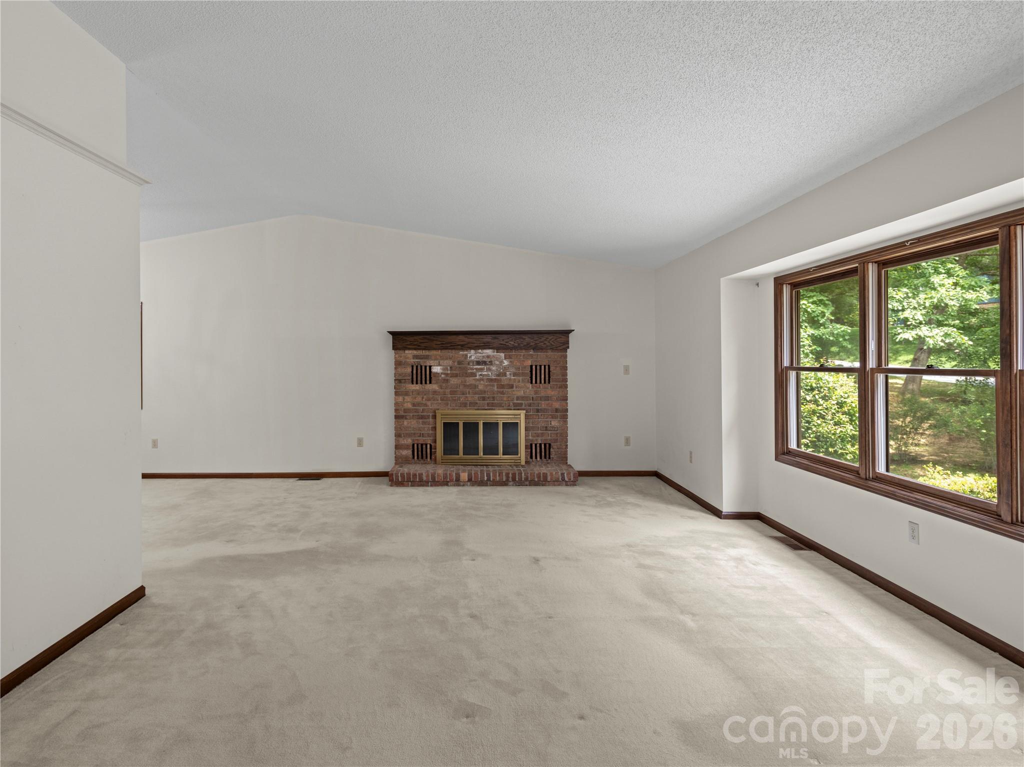 Single Family Residence at 11 Tree Top Drive, Arden, photo 16 of 44