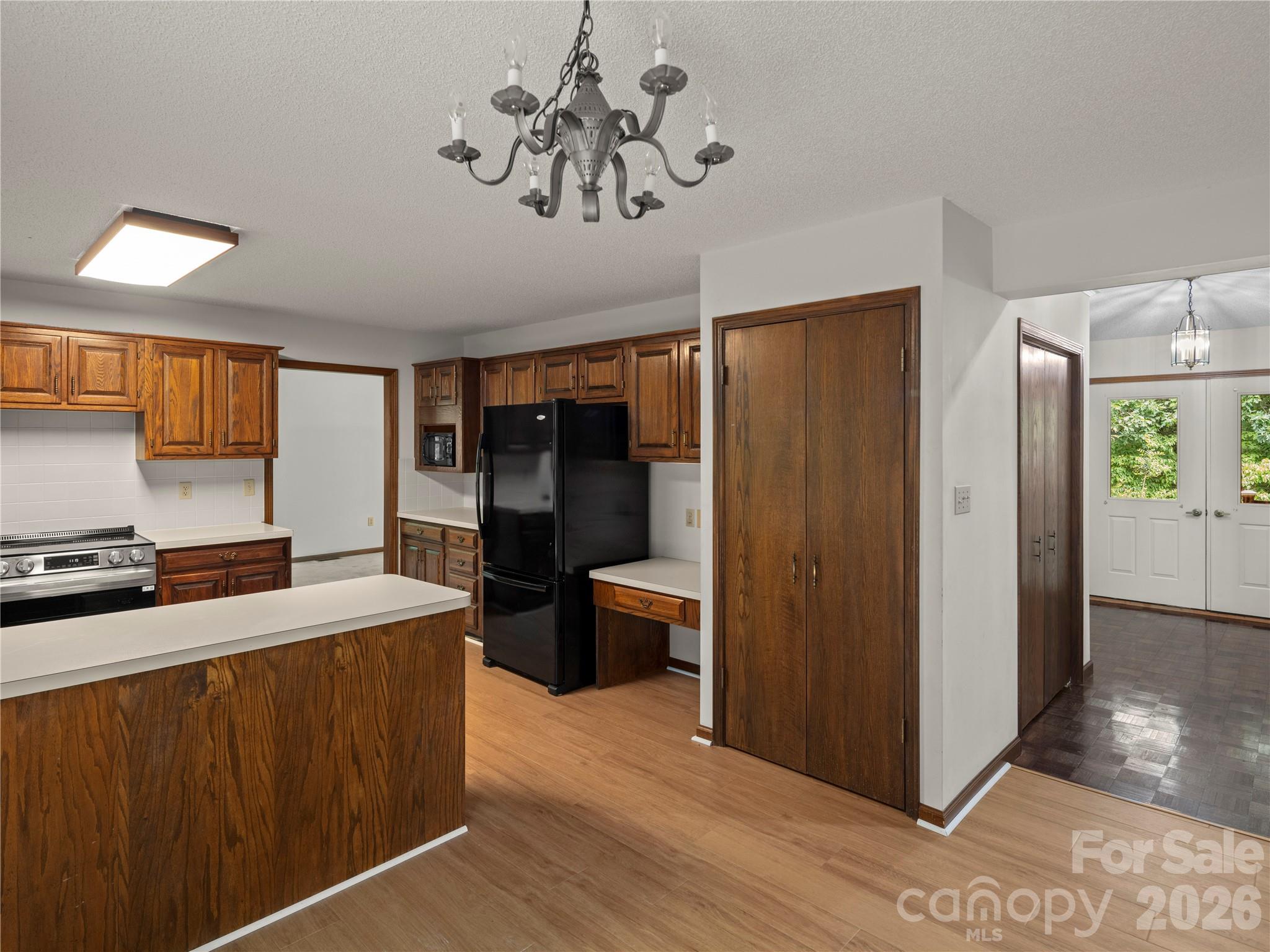 Single Family Residence at 11 Tree Top Drive, Arden, photo 23 of 44