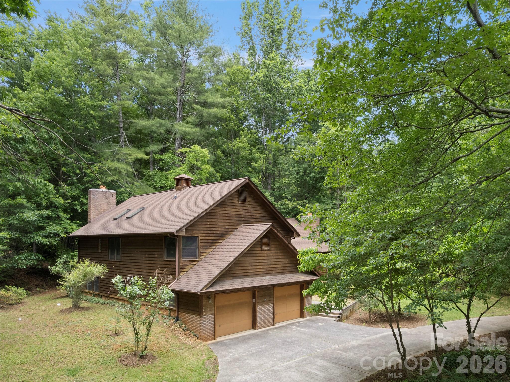 Single Family Residence at 11 Tree Top Drive, Arden, photo 43 of 44