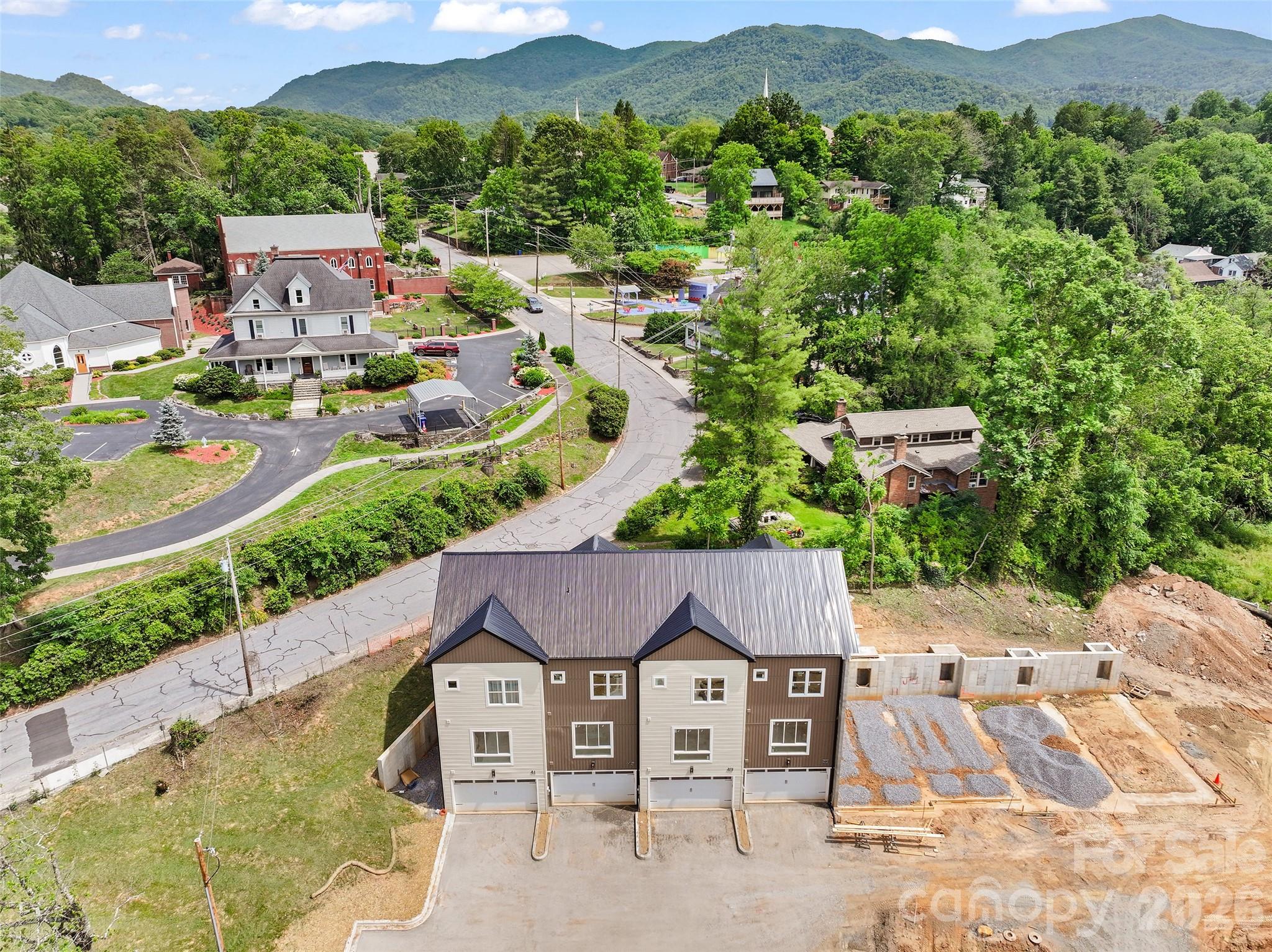 Townhouse at 45 Richland Street, Waynesville, photo 2 of 29