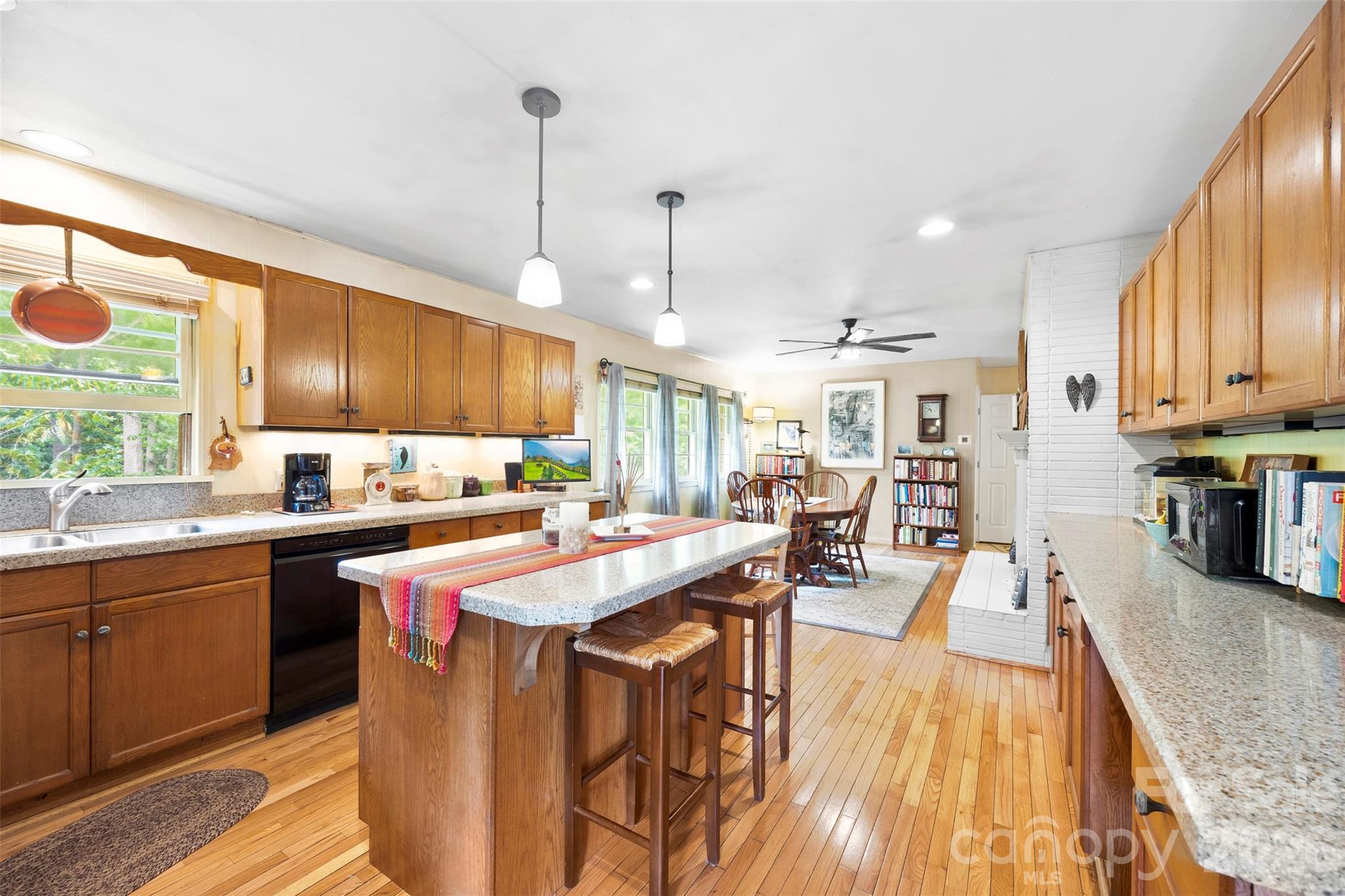 Single Family Residence at 112 Amity Circle, Belmont, photo 7 of 15