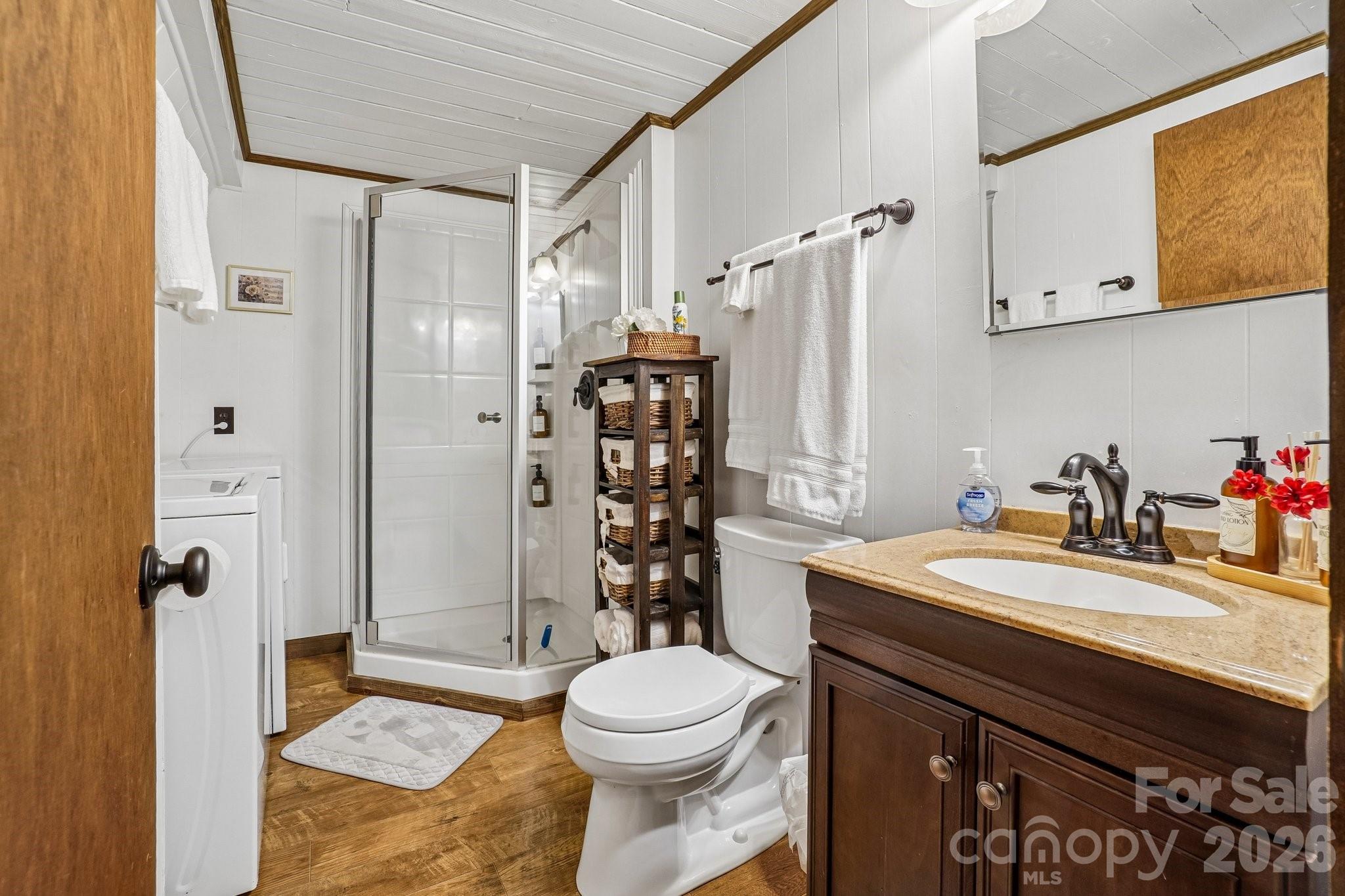 Upstairs Bathroom &Laundry - 201 Hampton Gap Drive, Mars Hill