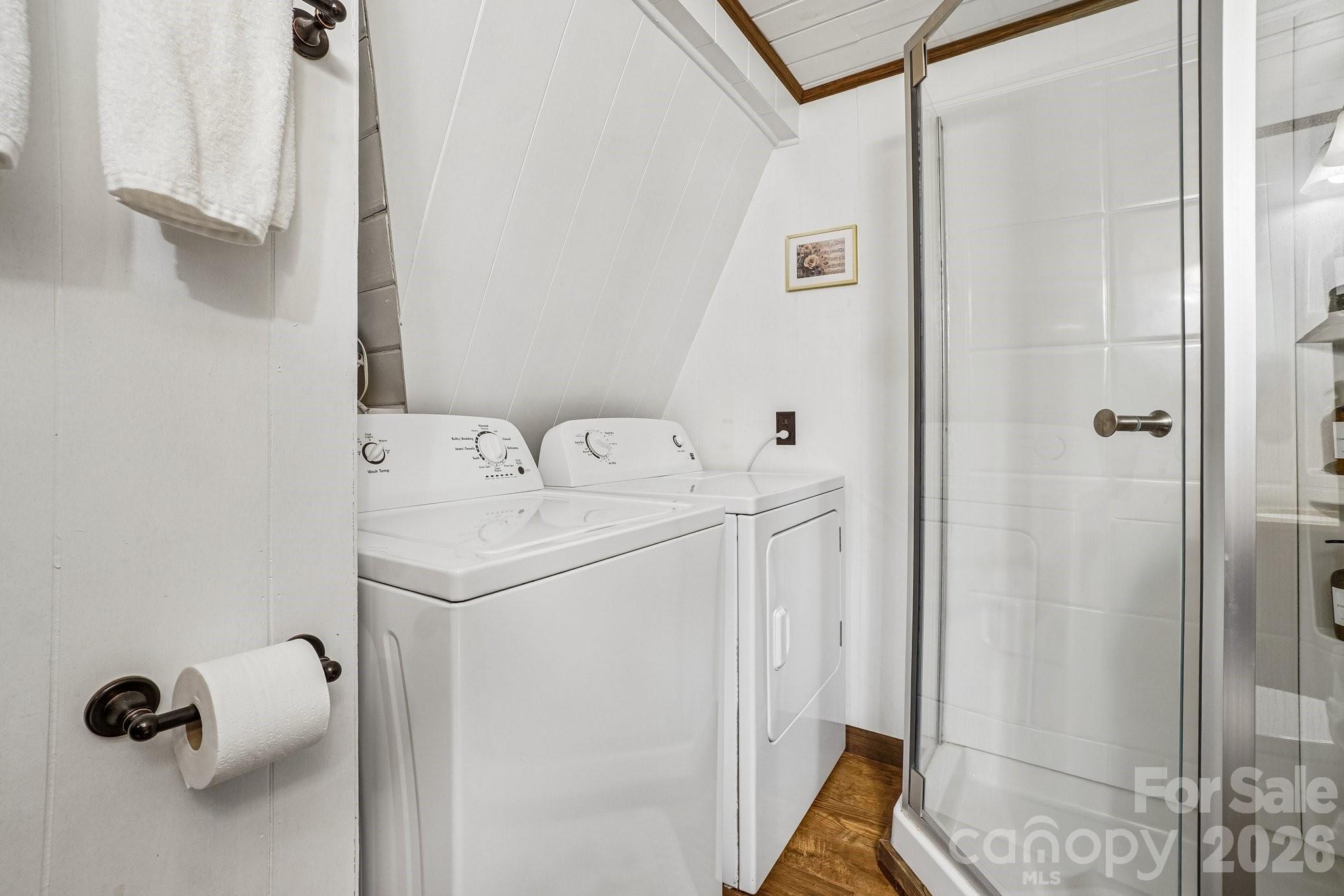 Upstairs Bathroom &Laundry - 201 Hampton Gap Drive, Mars Hill