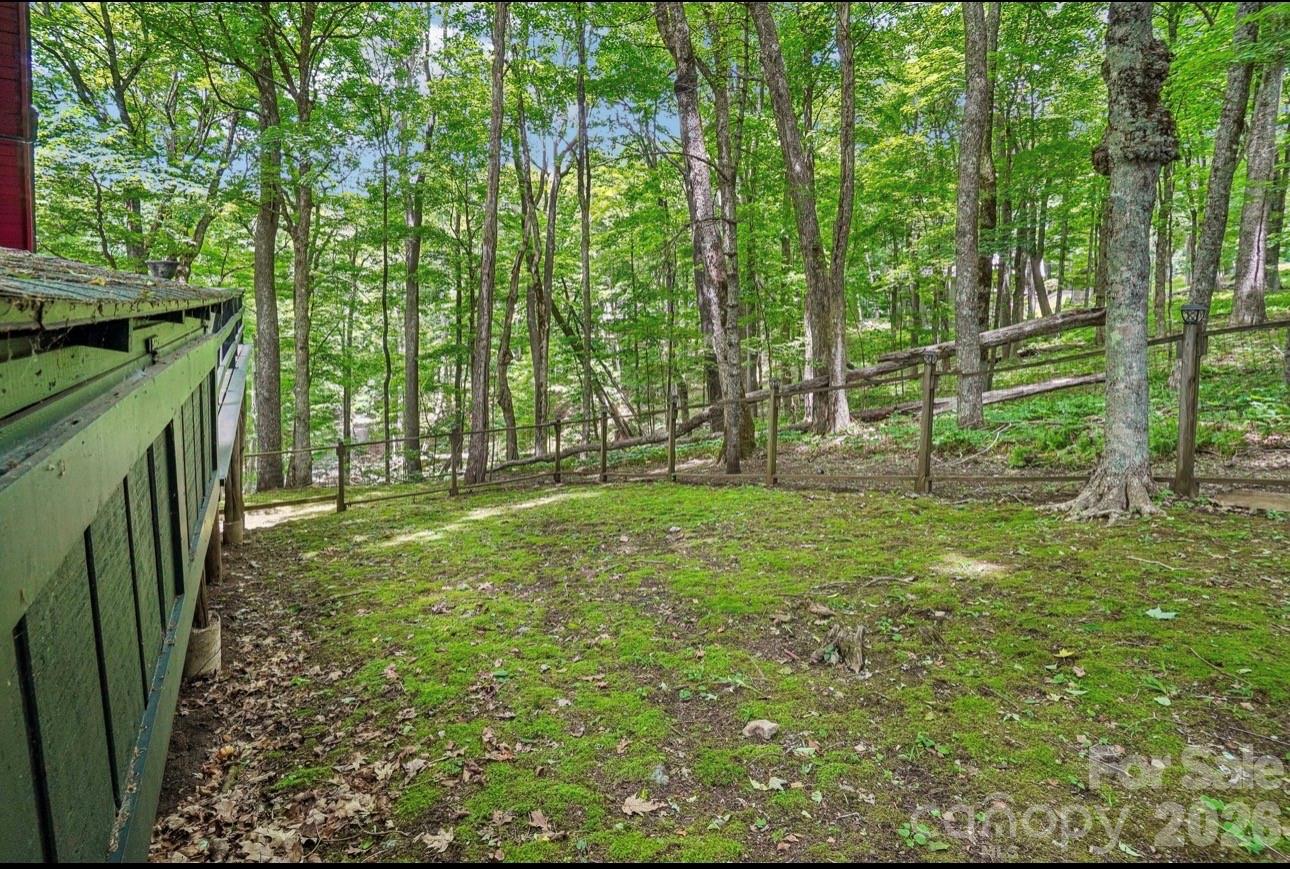 Nice Fenced in Area - 201 Hampton Gap Drive, Mars Hill