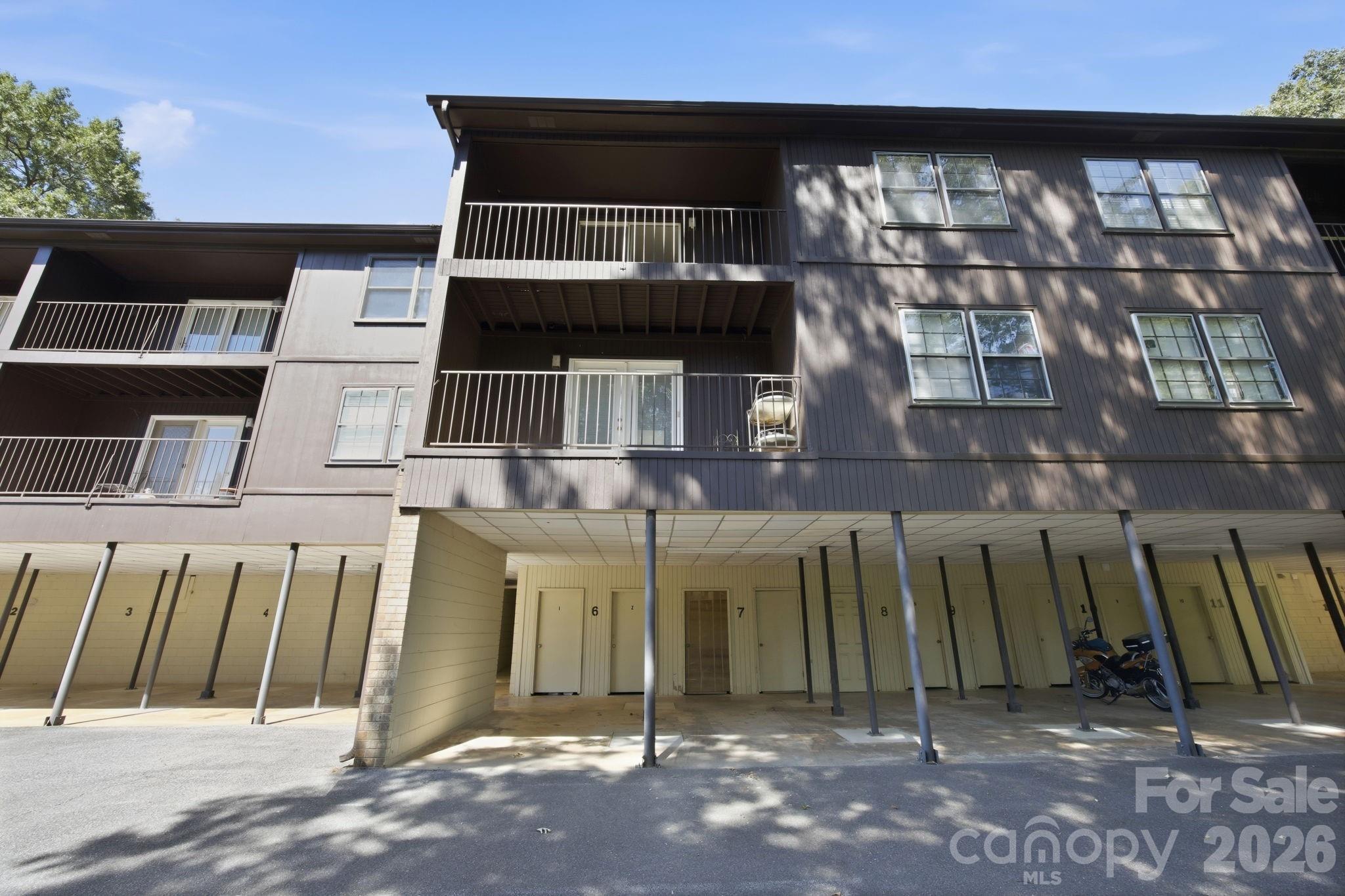 Condominium at 849 Nottingham Drive, Gastonia, photo 34 of 45
