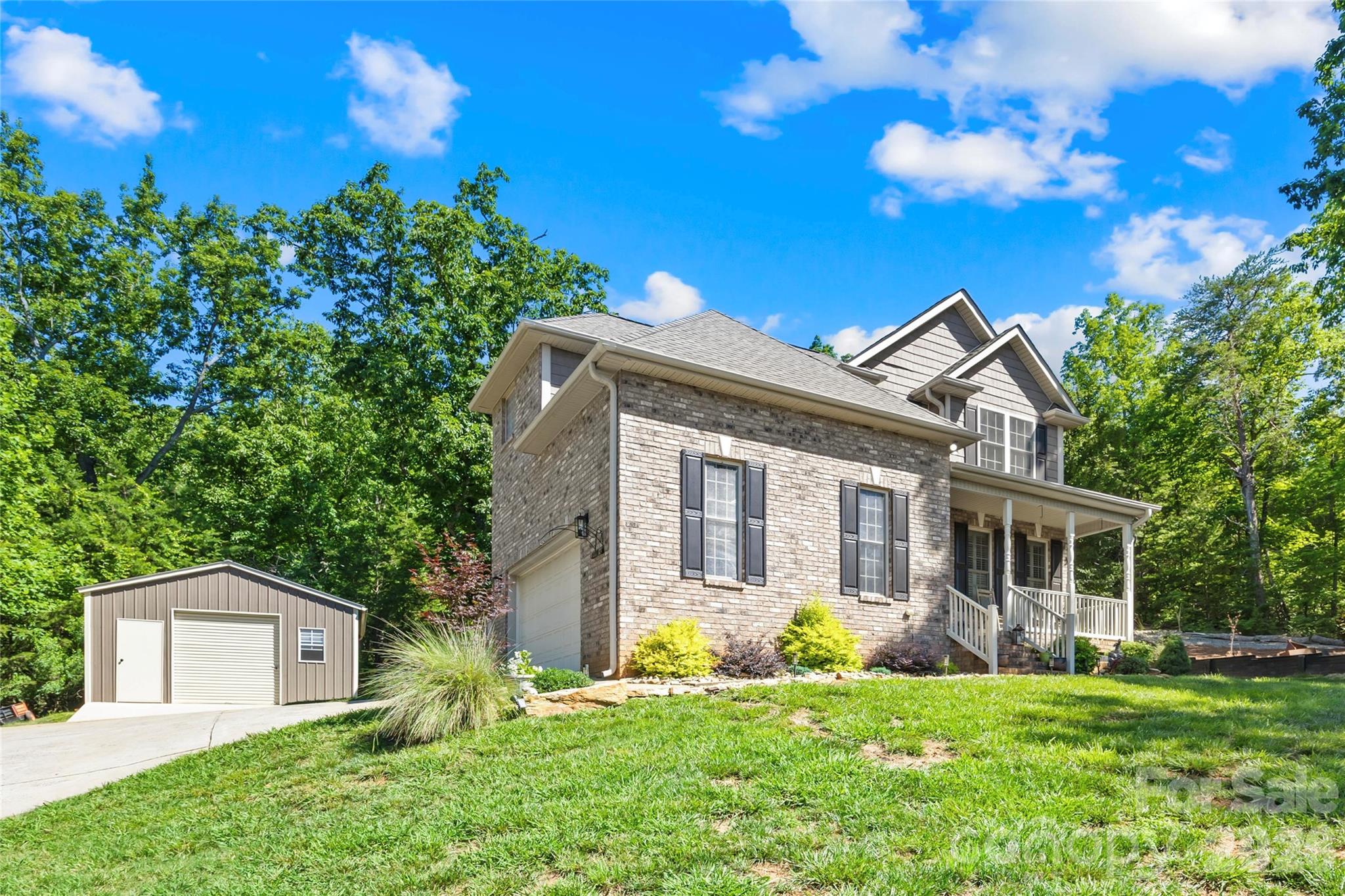 Attached and detached garage - 244 Mark Ryan Lane, Dallas