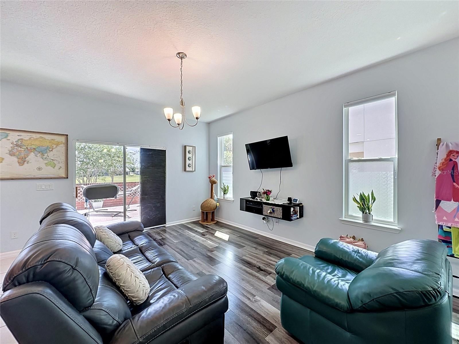 Single Family Residence at 246 ABERDEEN ST, DAVENPORT, photo 6 of 58