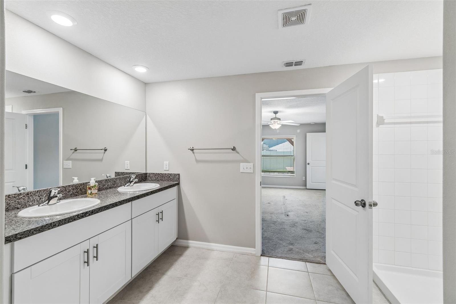 Single Family Residence at 6388 SPIDER LILY WAY, NEW PORT RICHEY, photo 17 of 49