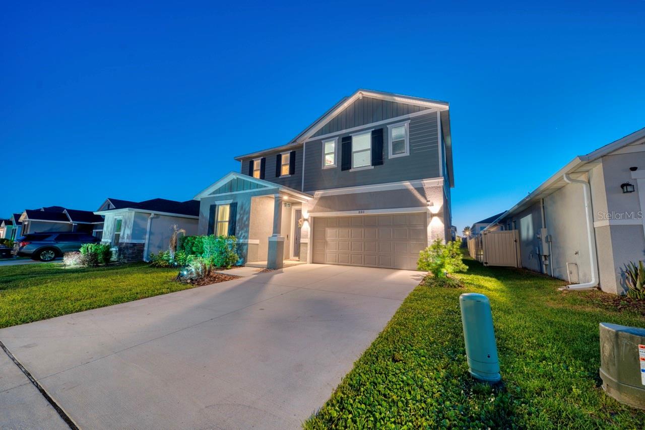 880 ALVANLEY CT