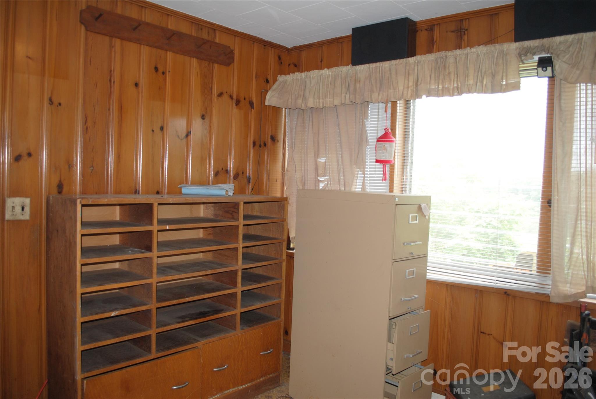 Mud room/Office on side entrance - 153 & 135 Caroleen Street, Forest City