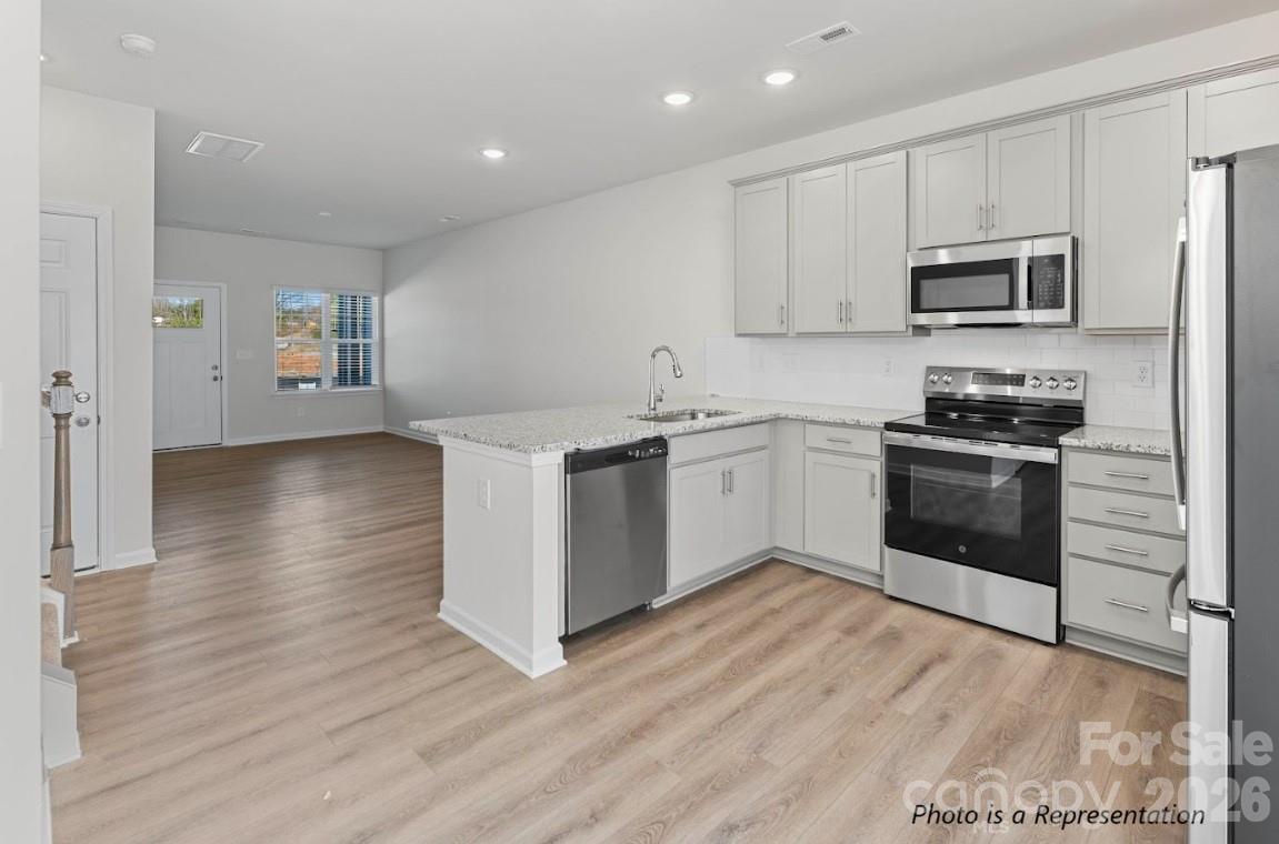 Townhouse at 4162 Olympus Avenue, Gastonia, photo 6 of 15