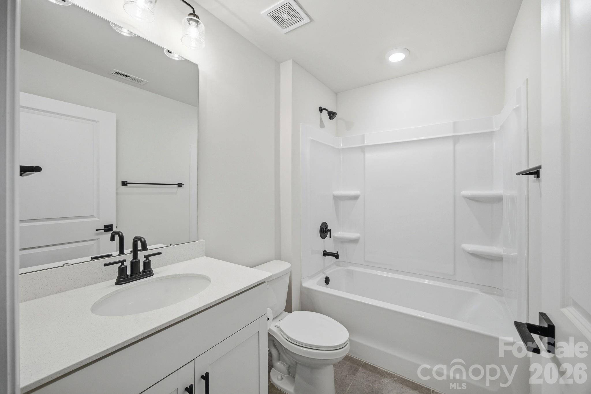 Bath 4 - 125 Saidin Lane, Troutman