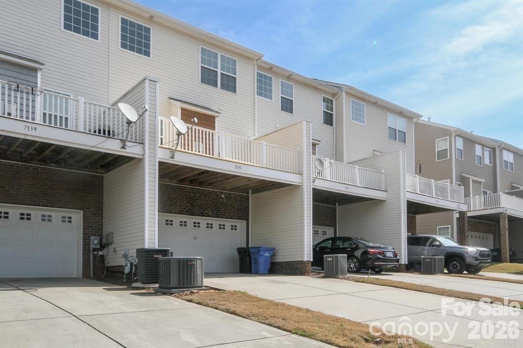 Rear view of unit - 7139 Brighton Park Drive, Mint Hill