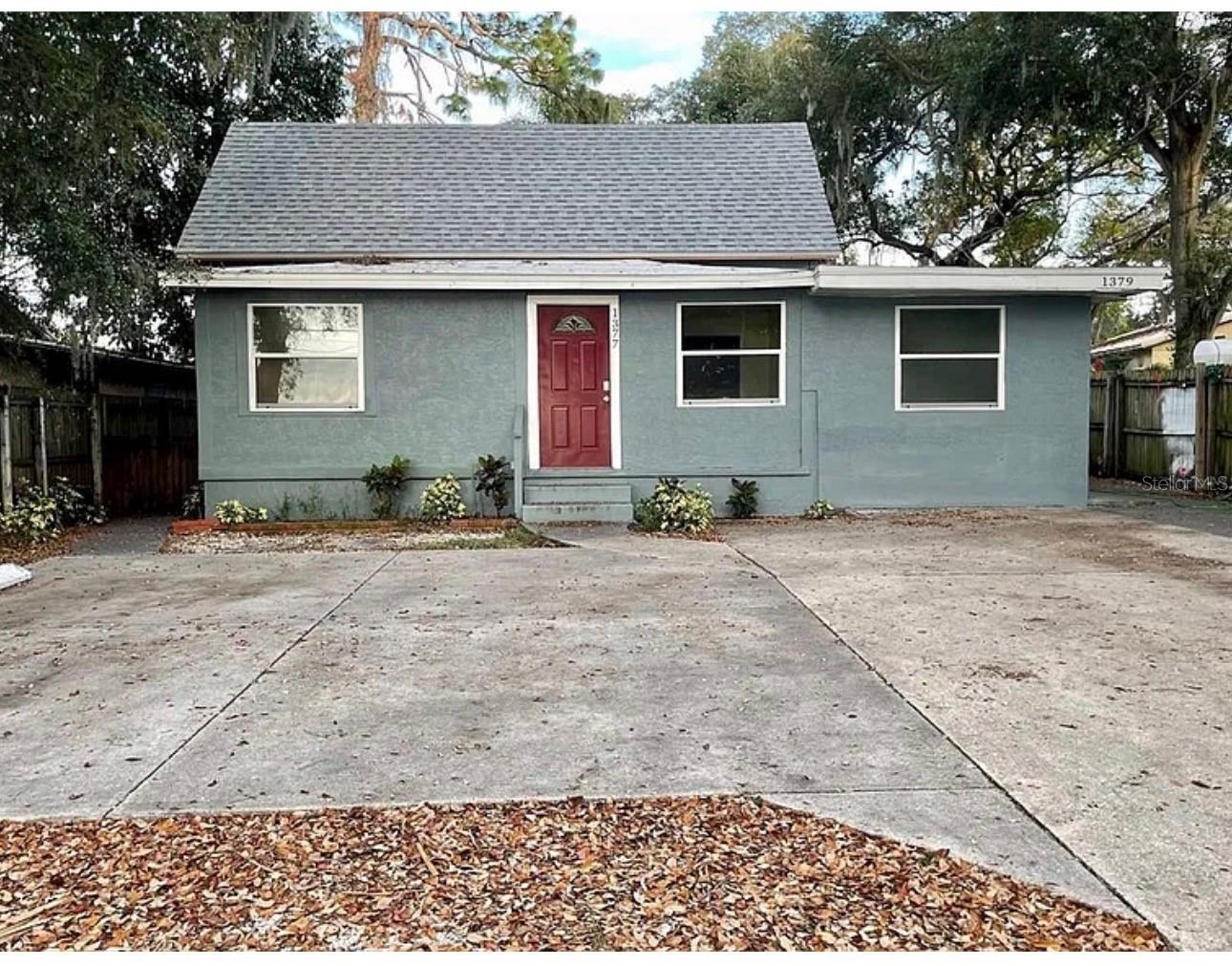 1379 S MARTIN LUTHER KING JR AVE