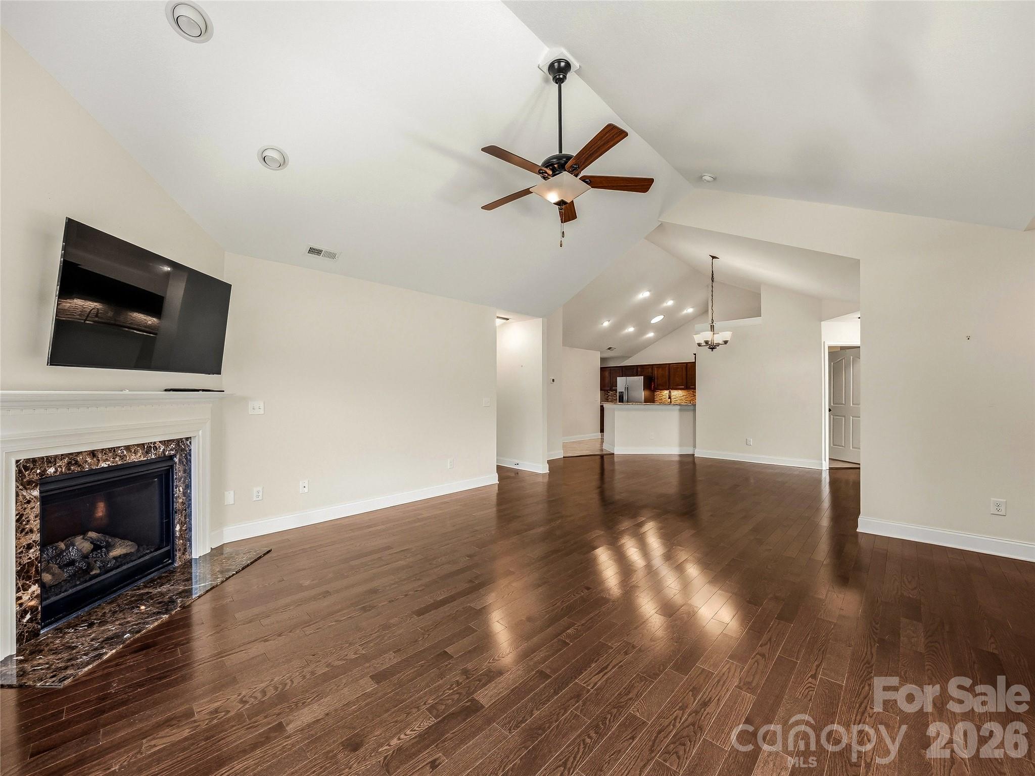Townhouse at 426 Summerfield Place, Flat Rock, photo 13 of 48