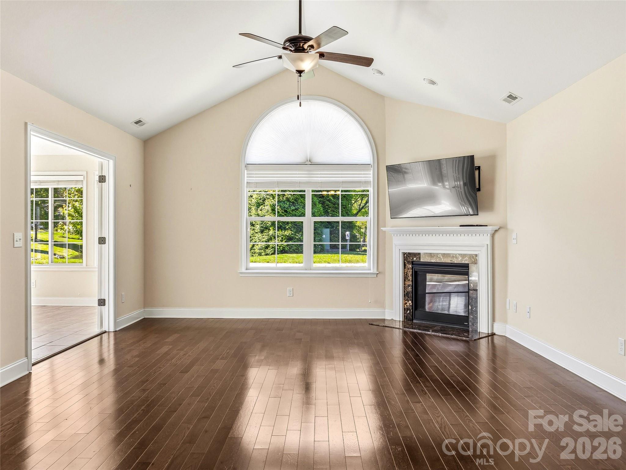 Townhouse at 426 Summerfield Place, Flat Rock, photo 15 of 48
