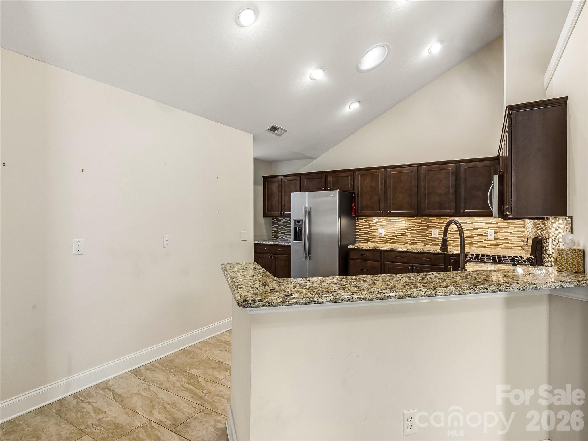 Townhouse at 426 Summerfield Place, Flat Rock, photo 27 of 48