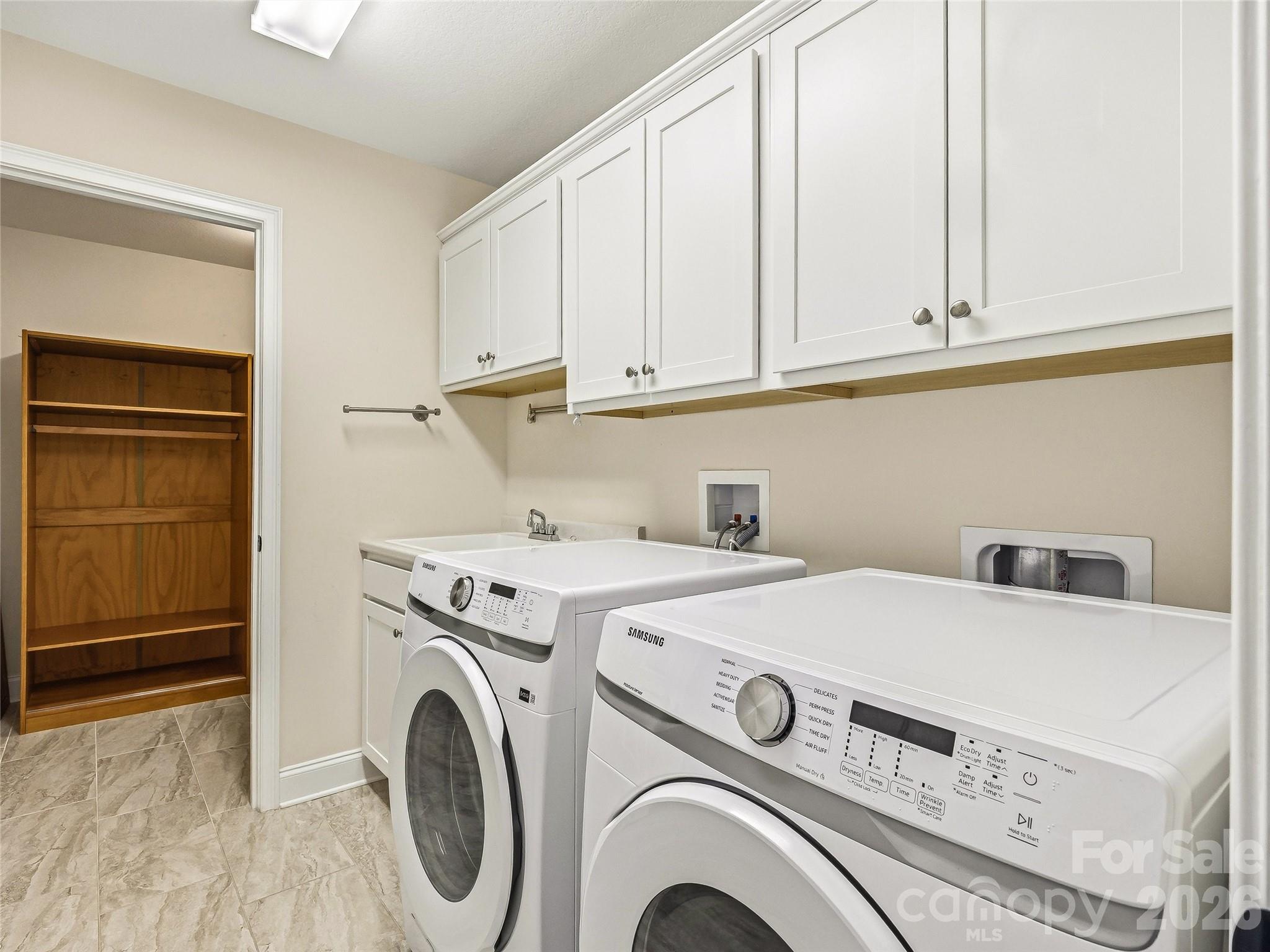 Townhouse at 426 Summerfield Place, Flat Rock, photo 32 of 48