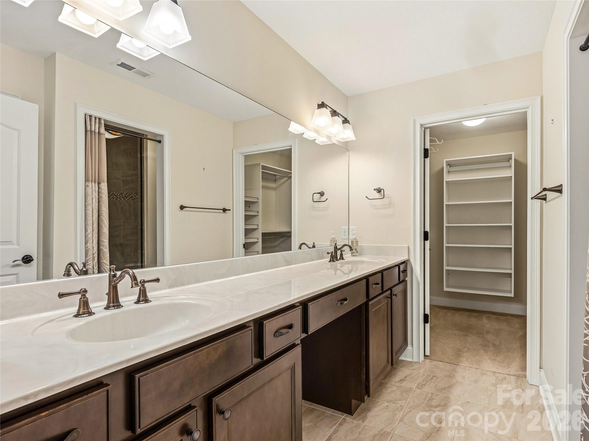 Townhouse at 426 Summerfield Place, Flat Rock, photo 41 of 48