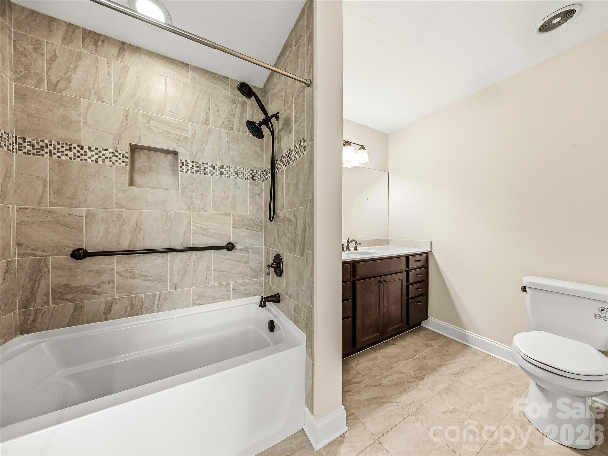Townhouse at 426 Summerfield Place, Flat Rock, photo 46 of 48